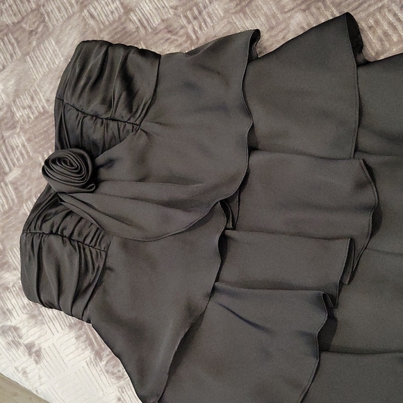 BCBG black strapless tired dress - Picture 4 of 7